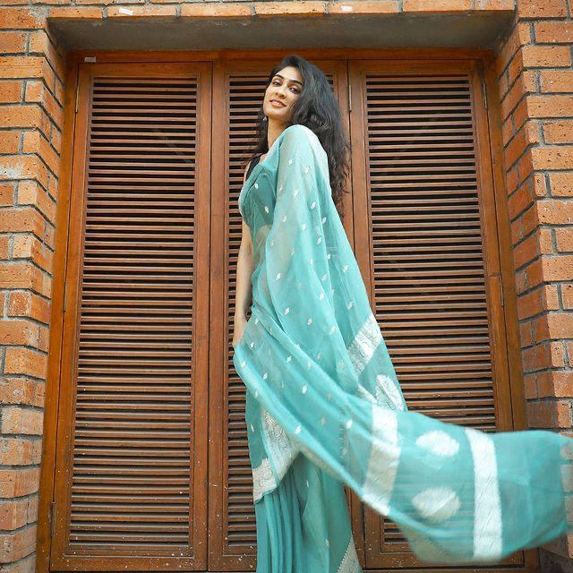 Mint Green Soft Cotton Silk Saree With Blouse Piece