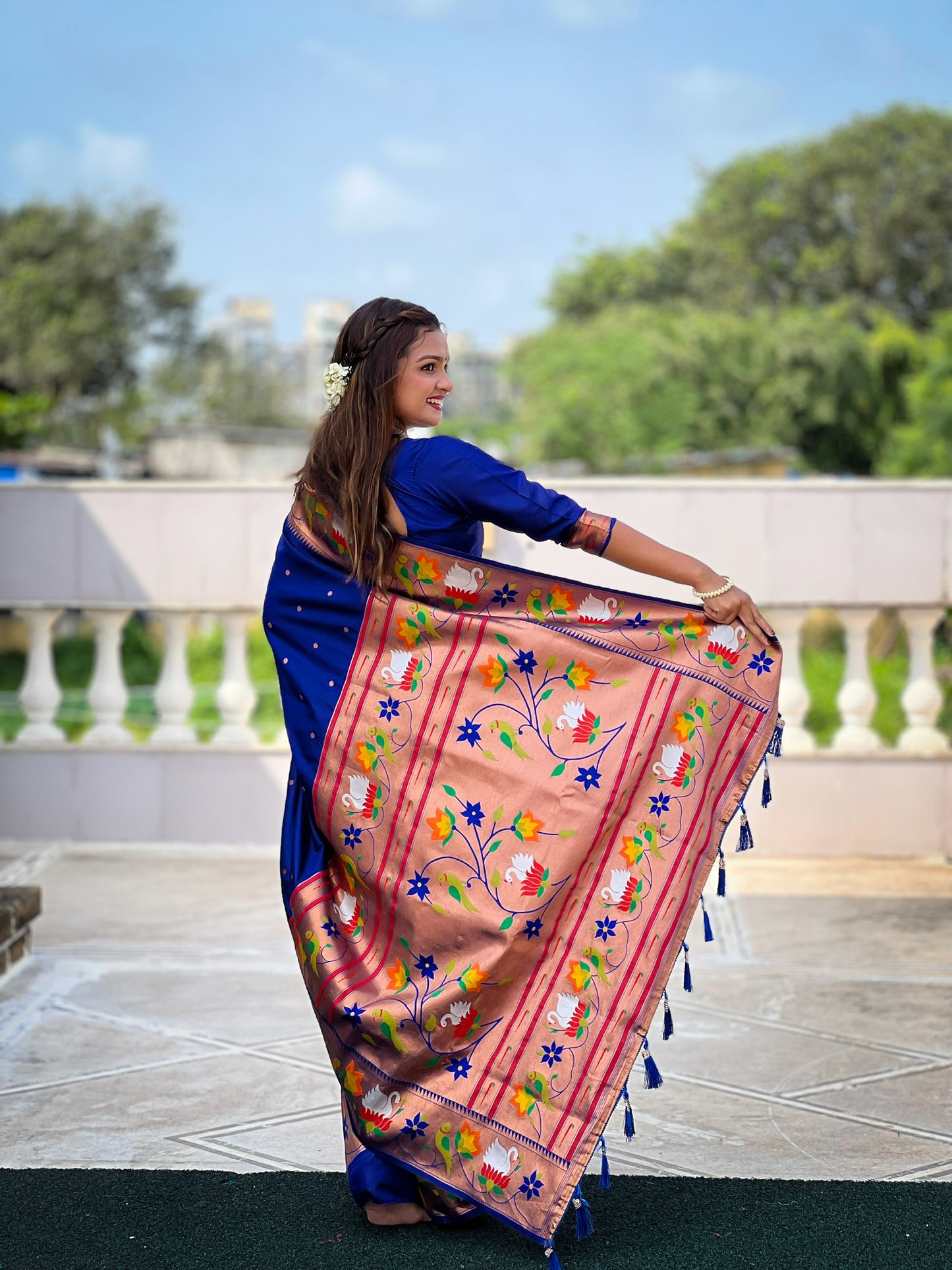 Blue Traditional Rajhans Paithani Soft Silk Saree With Blouse Piece