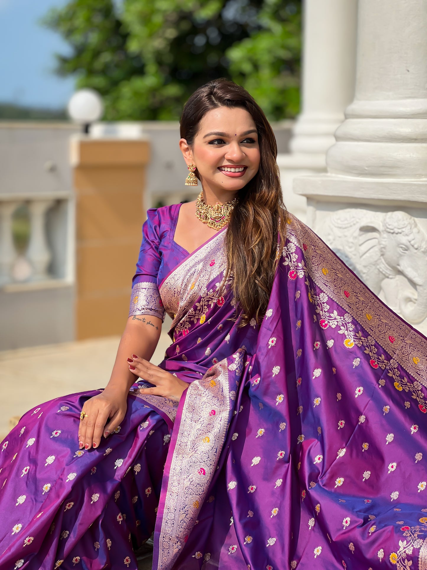 Purple Graceful Meena Banarasi Silk Saree With Blouse Piece