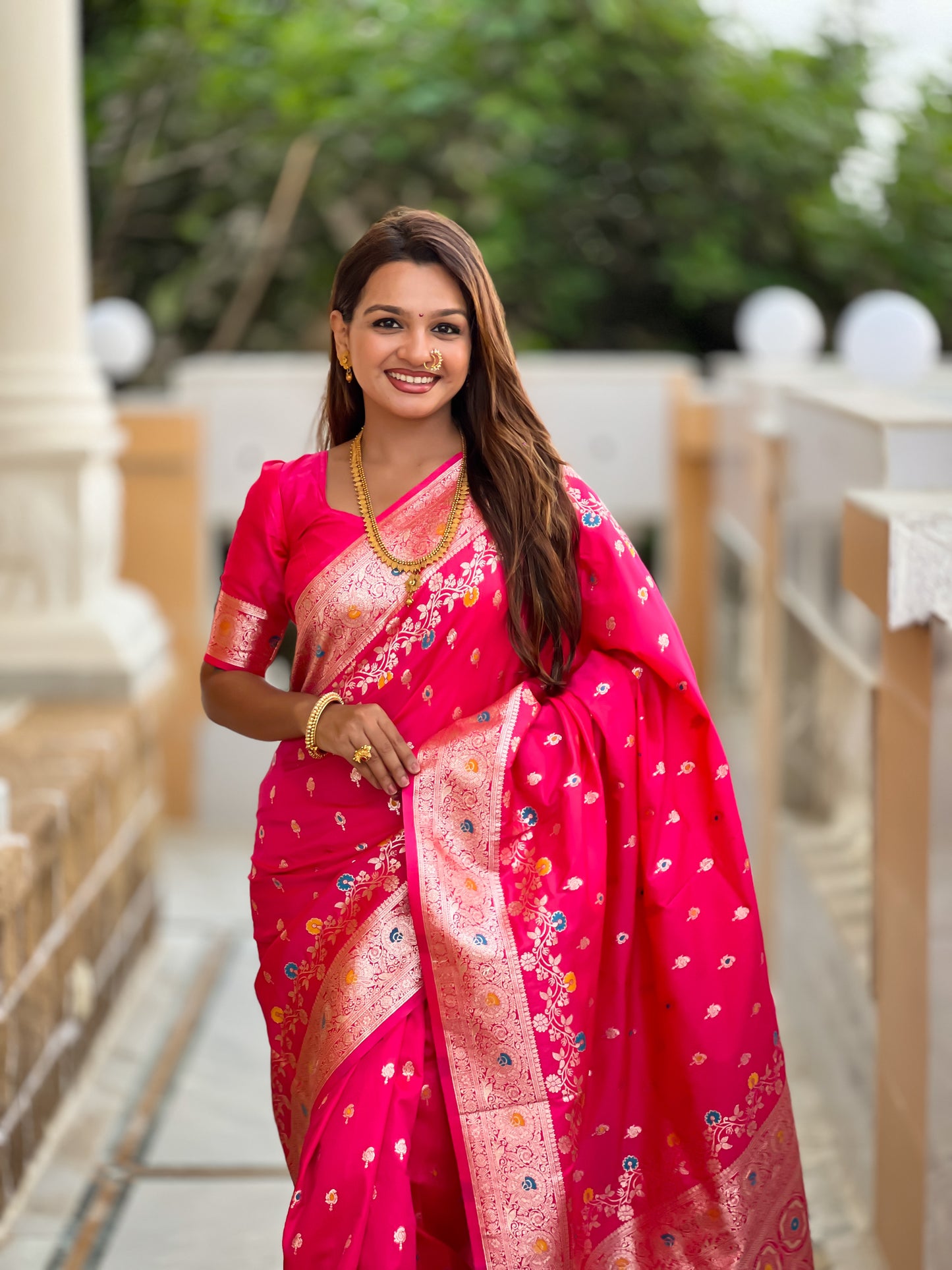 Pink Graceful Meena Banarasi Silk Saree With Blouse Piece
