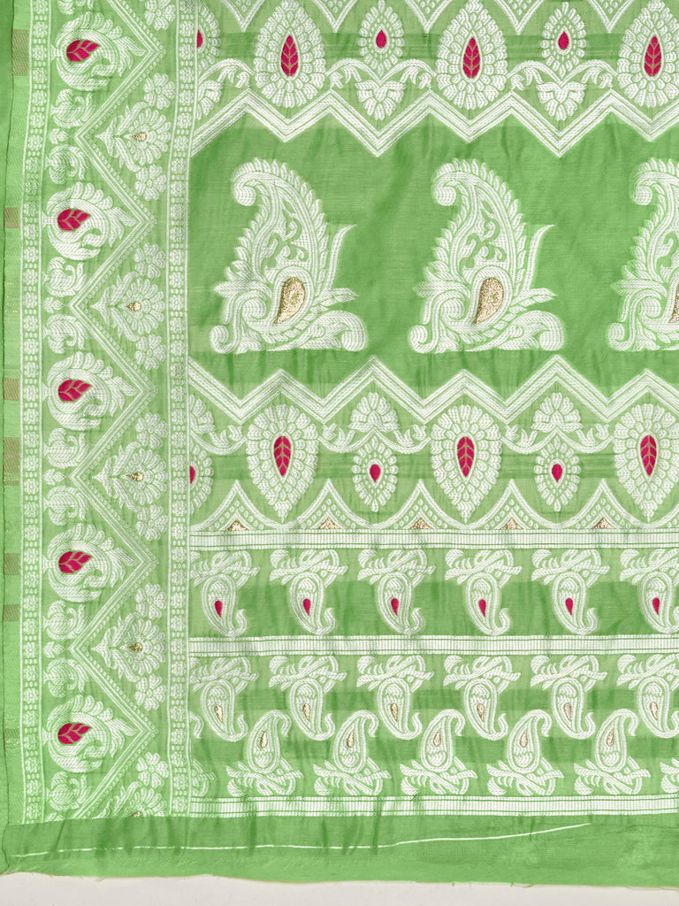 Parrot Green Bagicha Pure Rich Cotton Saree With Blouse Piece