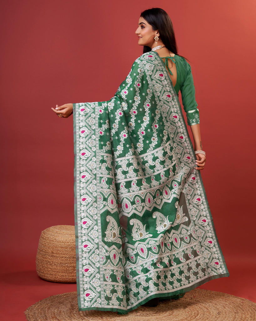 Green Bagicha Pure Rich Cotton Saree With Blouse Piece