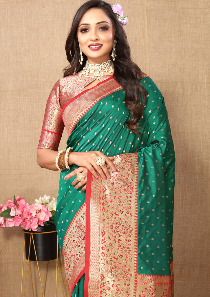 Green Soft Silk Zari Motifs Saree With Brocade Blouse Piece