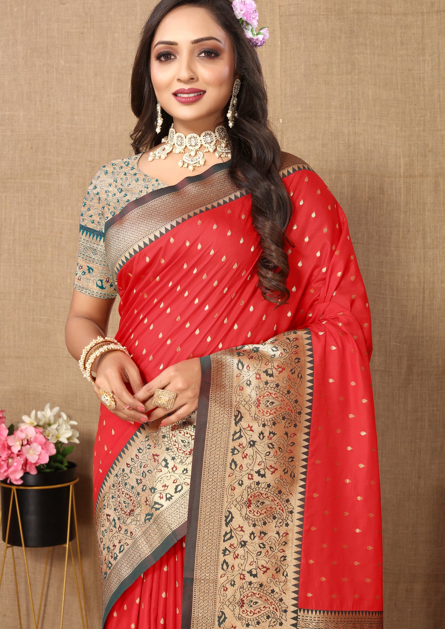 Red Soft Silk Zari Motifs Saree With Brocade Blouse Piece