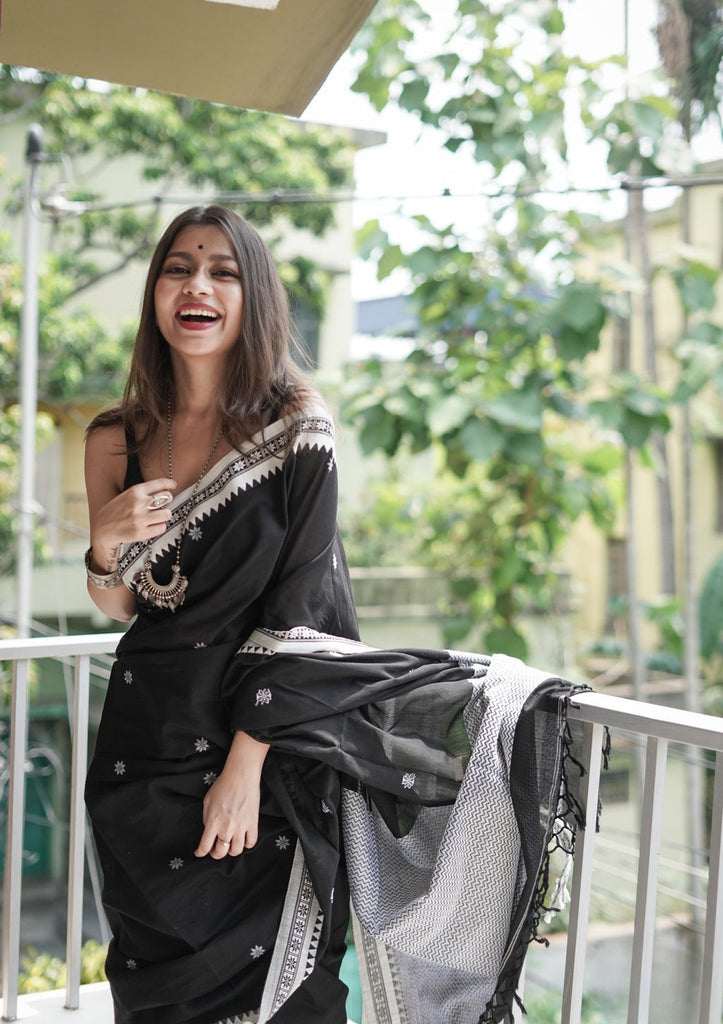 Black & White Soft Cotton Silk Saree With Blouse Piece