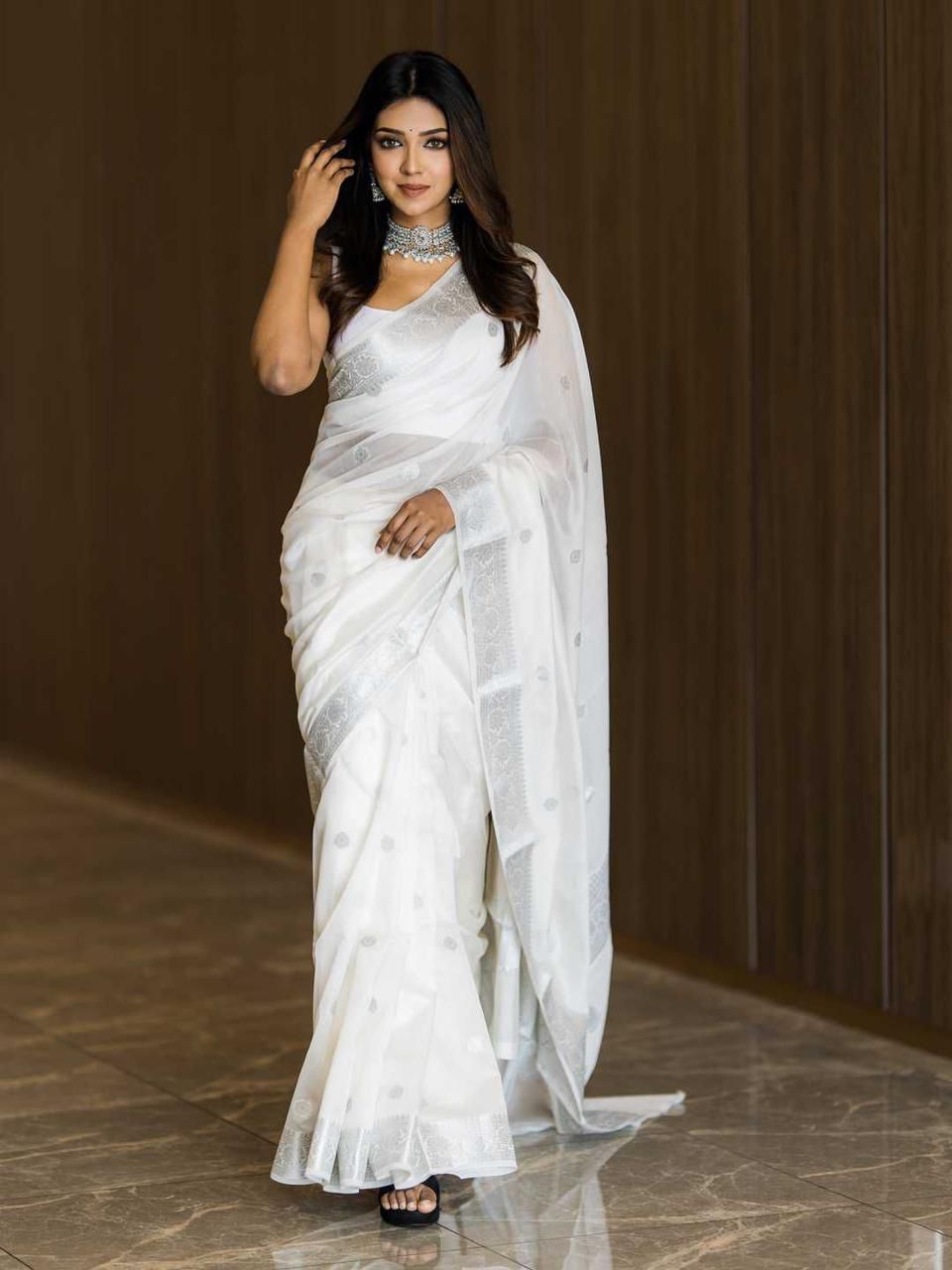 White Soft Cotton Silk Saree With Blouse Piece
