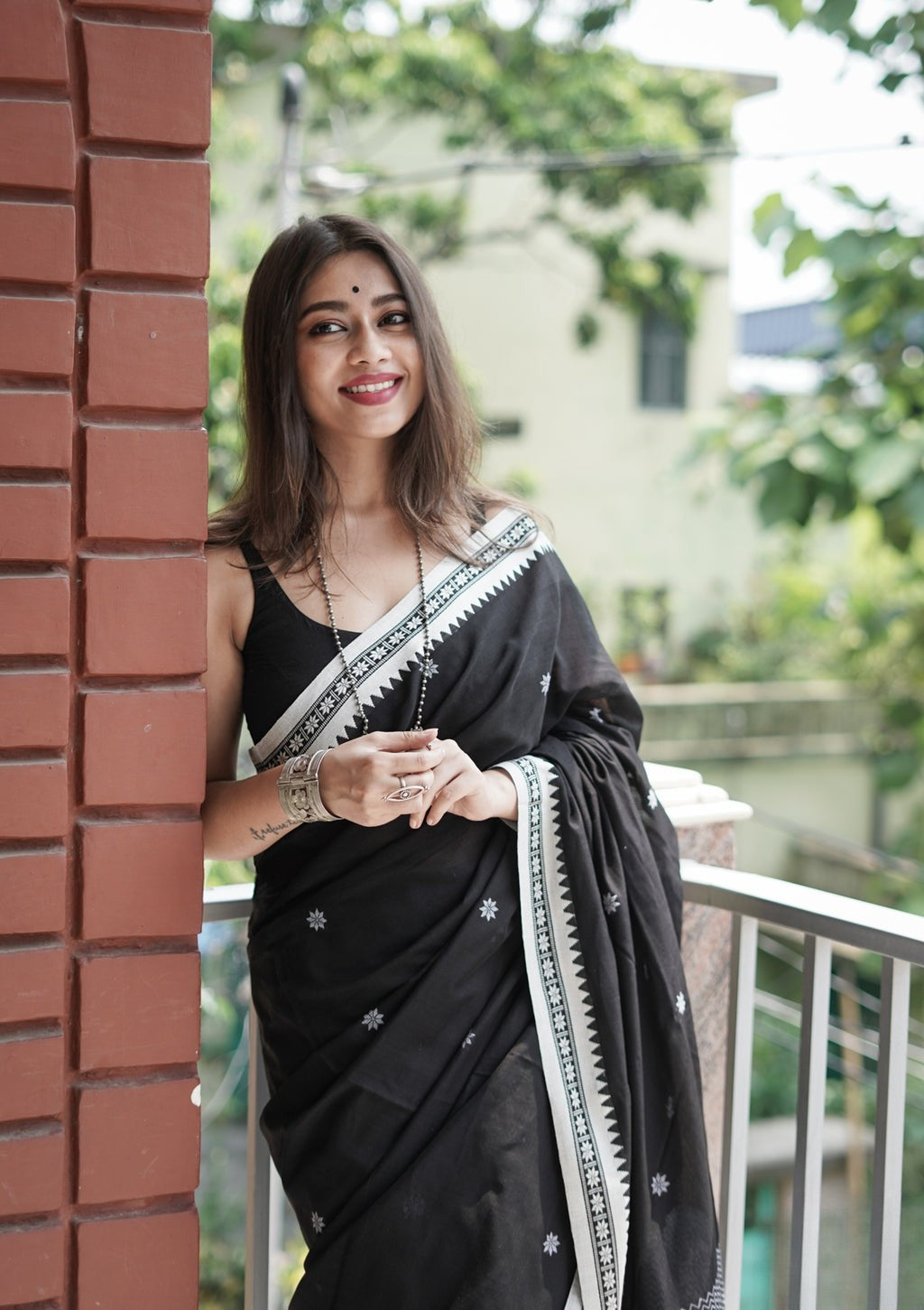 Black & White Soft Cotton Silk Saree With Blouse Piece