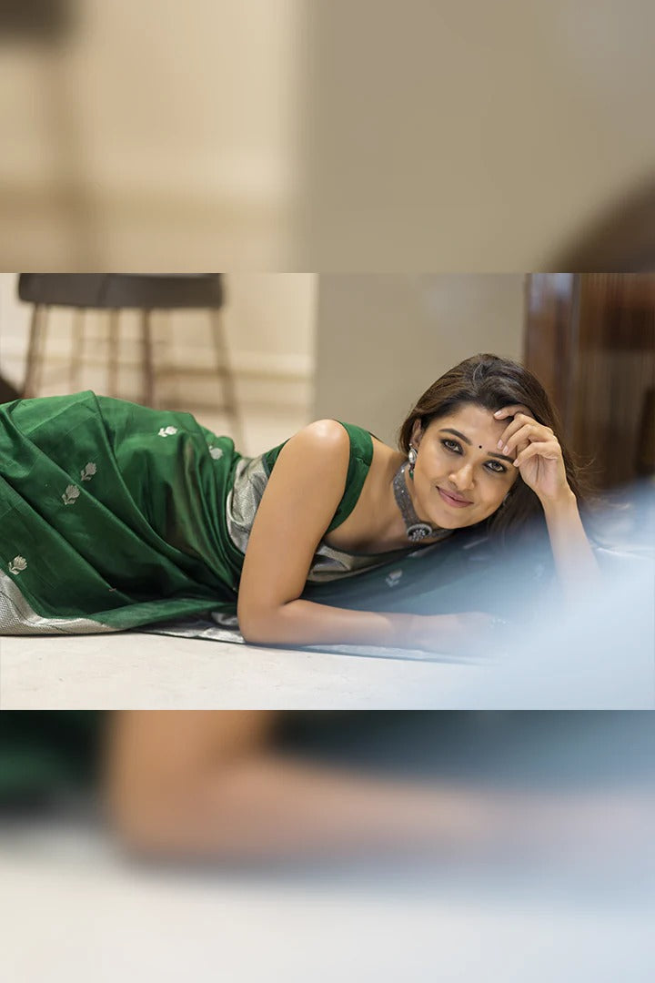 Green Pure Soft Linen Cotton Silk Saree With Blouse Piece