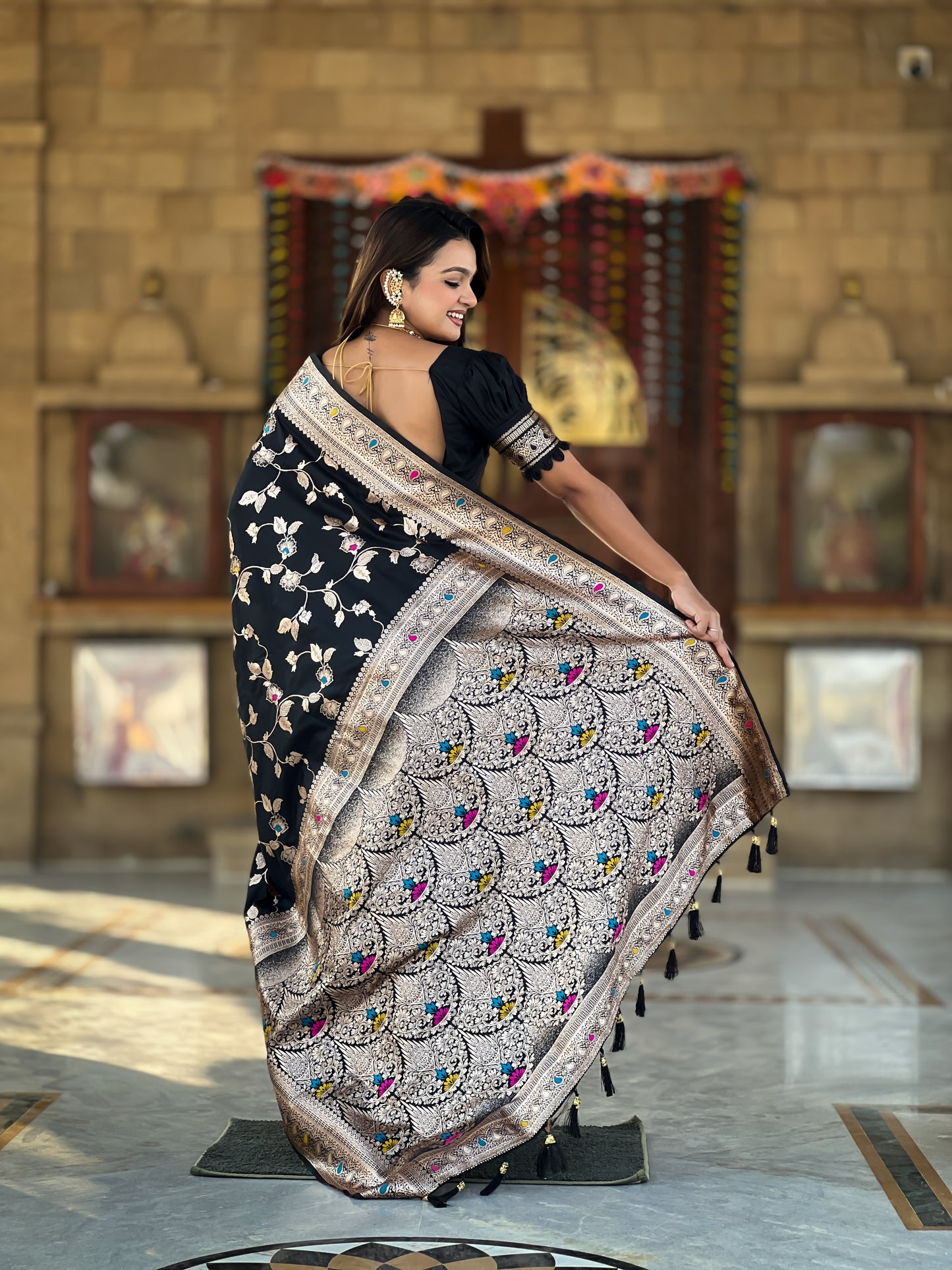 Black Meenakari Elegance Banarasi Silk Saree