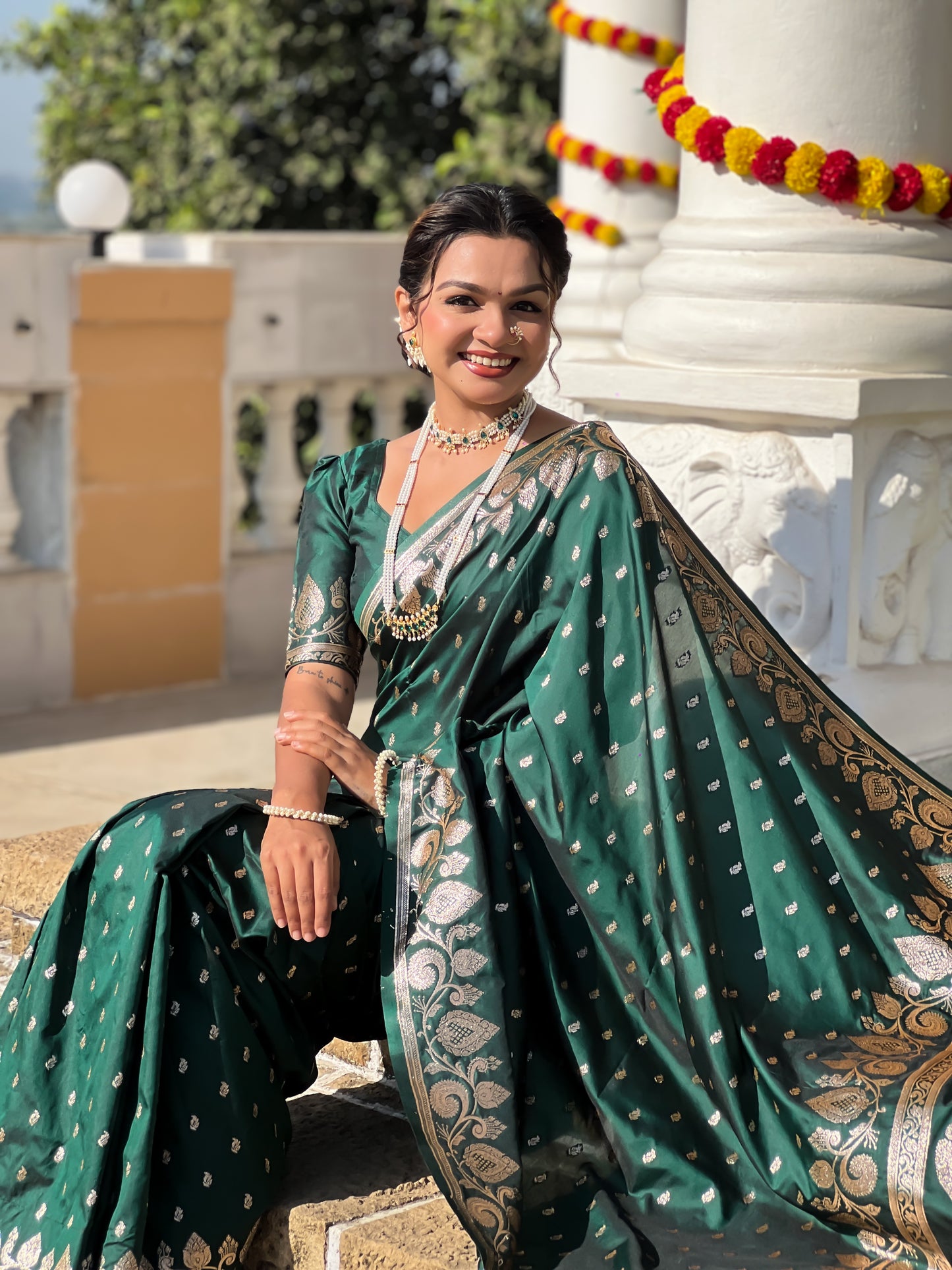 Green Unique Meena Banarasi Silk Saree With Blouse Piece