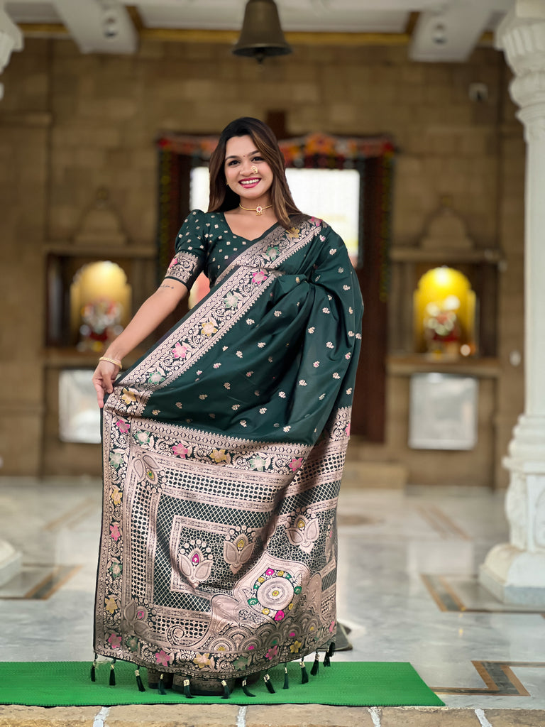 Green Zari Weaving Banarasi Saree With Blouse Piece