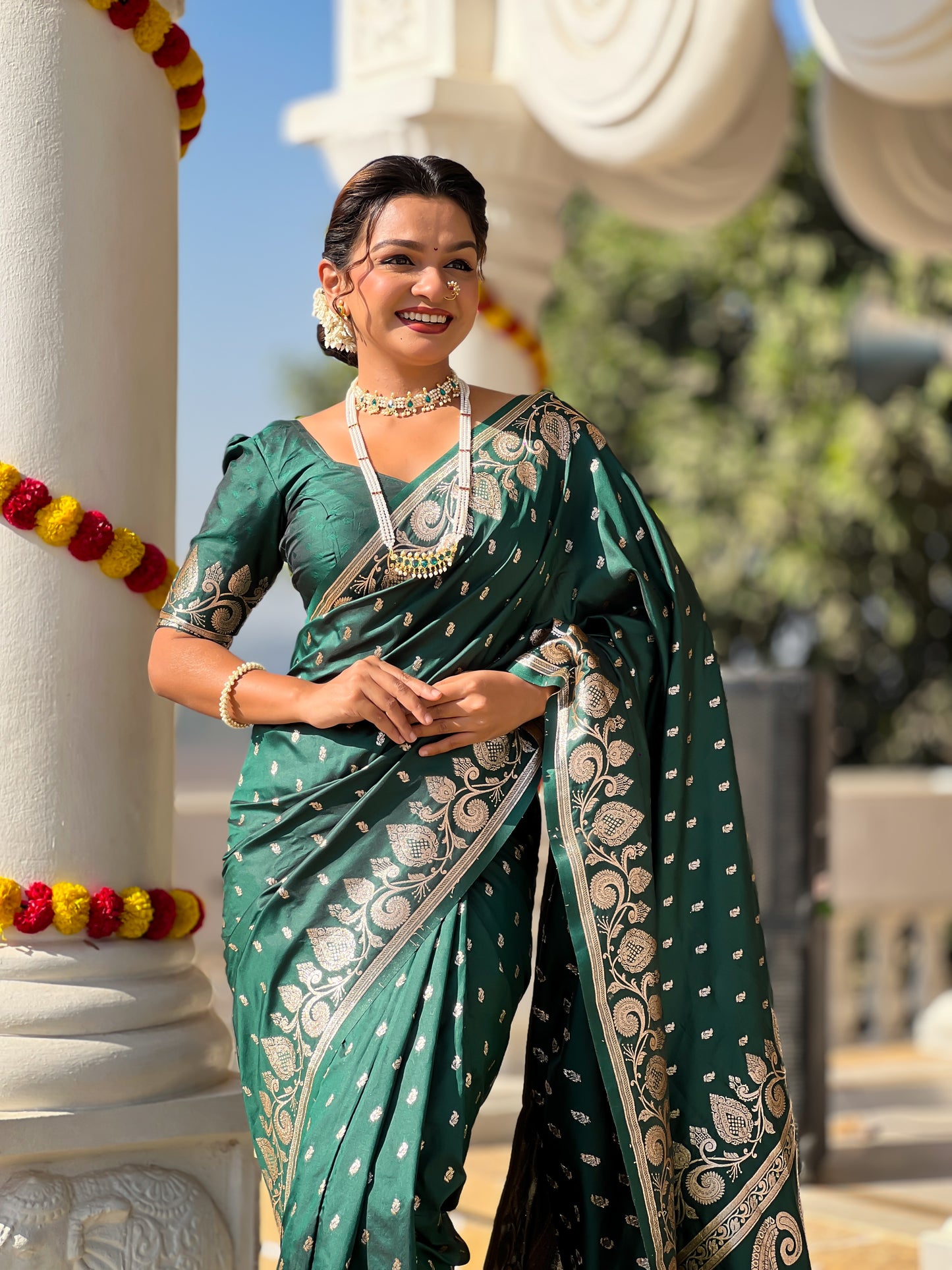 Green Unique Meena Banarasi Silk Saree With Blouse Piece