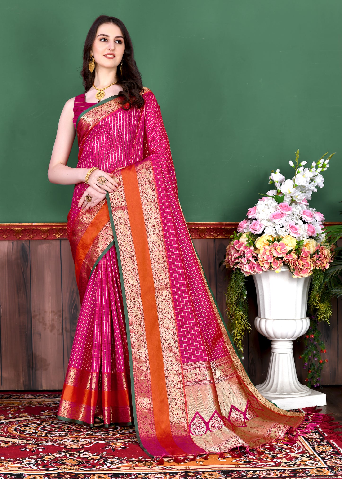 Pink Graceful Woven Chex Silk Saree With Blouse Piece