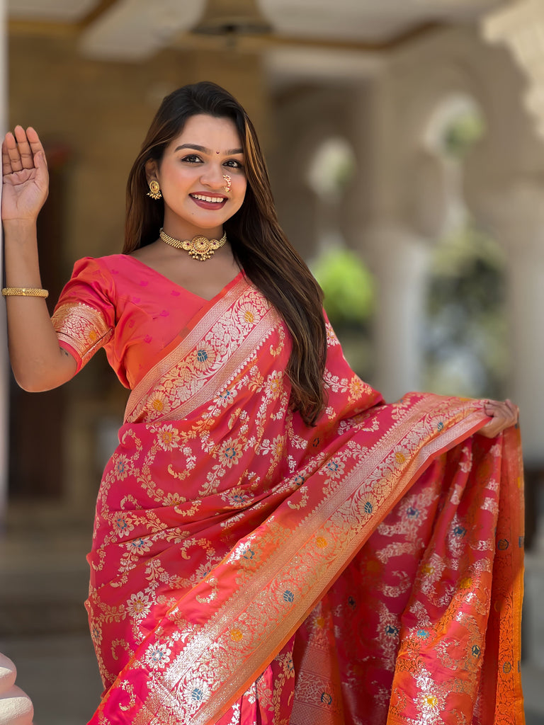 Peach Graceful Glow Banarasi Silk Saree With Blouse Piece