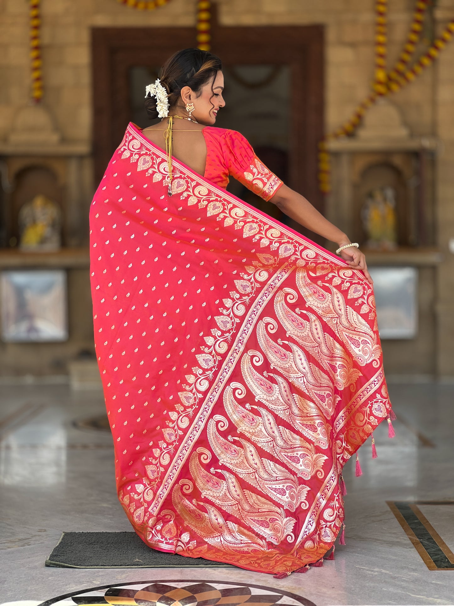 Peach Unique Meena Banarasi Silk Saree With Blouse Piece