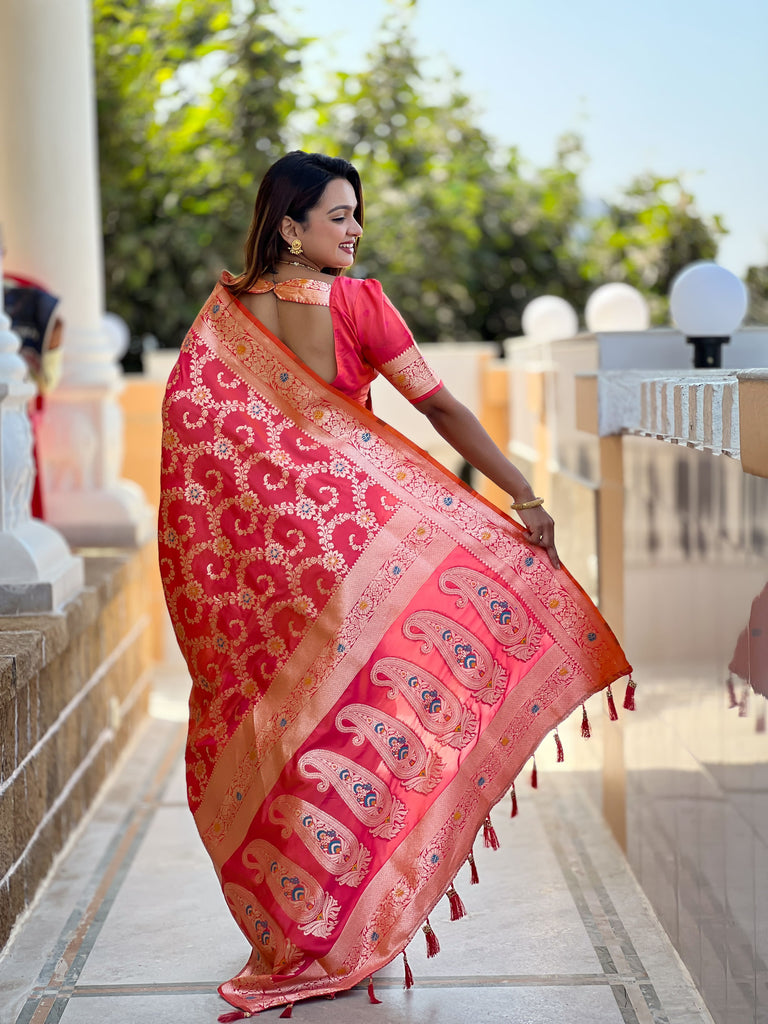 Peach Graceful Glow Banarasi Silk Saree With Blouse Piece