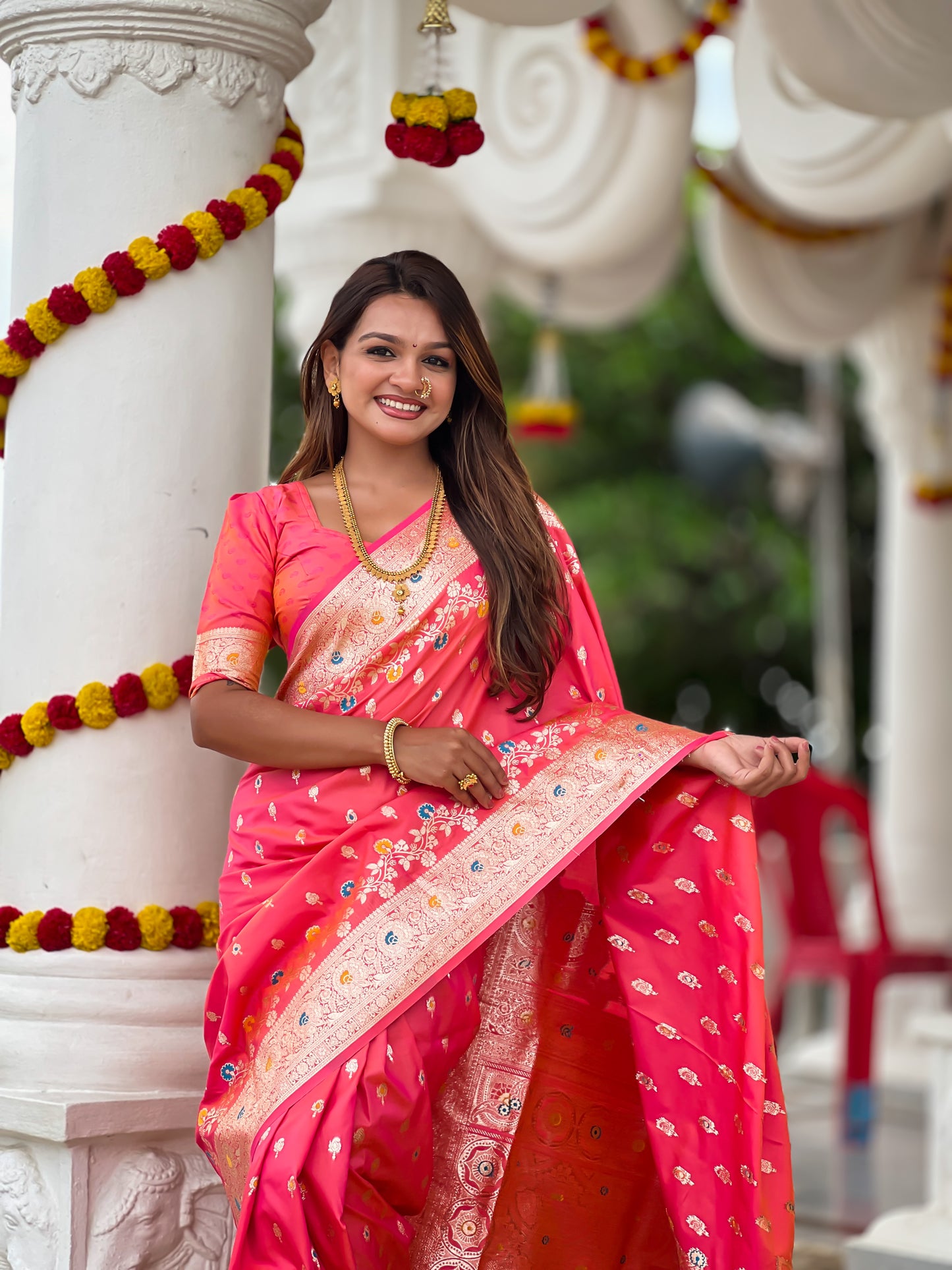 Peach Graceful Meena Banarasi Silk Saree With Blouse Piece