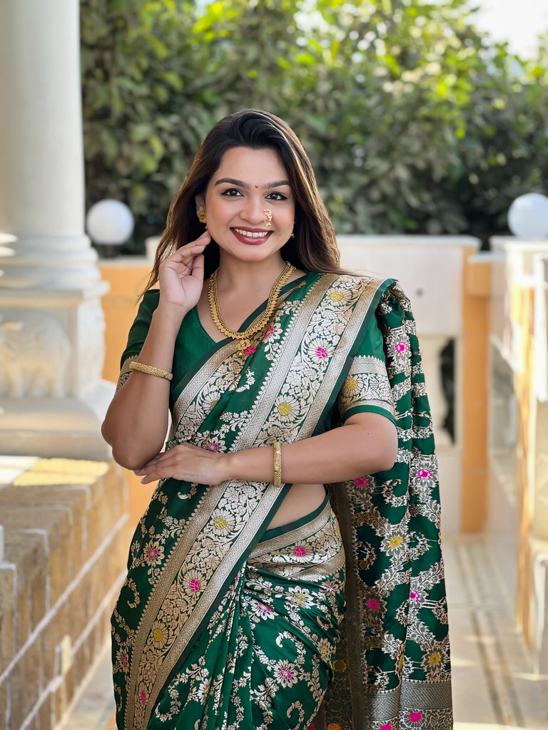 Green Graceful Glow Banarasi Silk Saree With Blouse Piece
