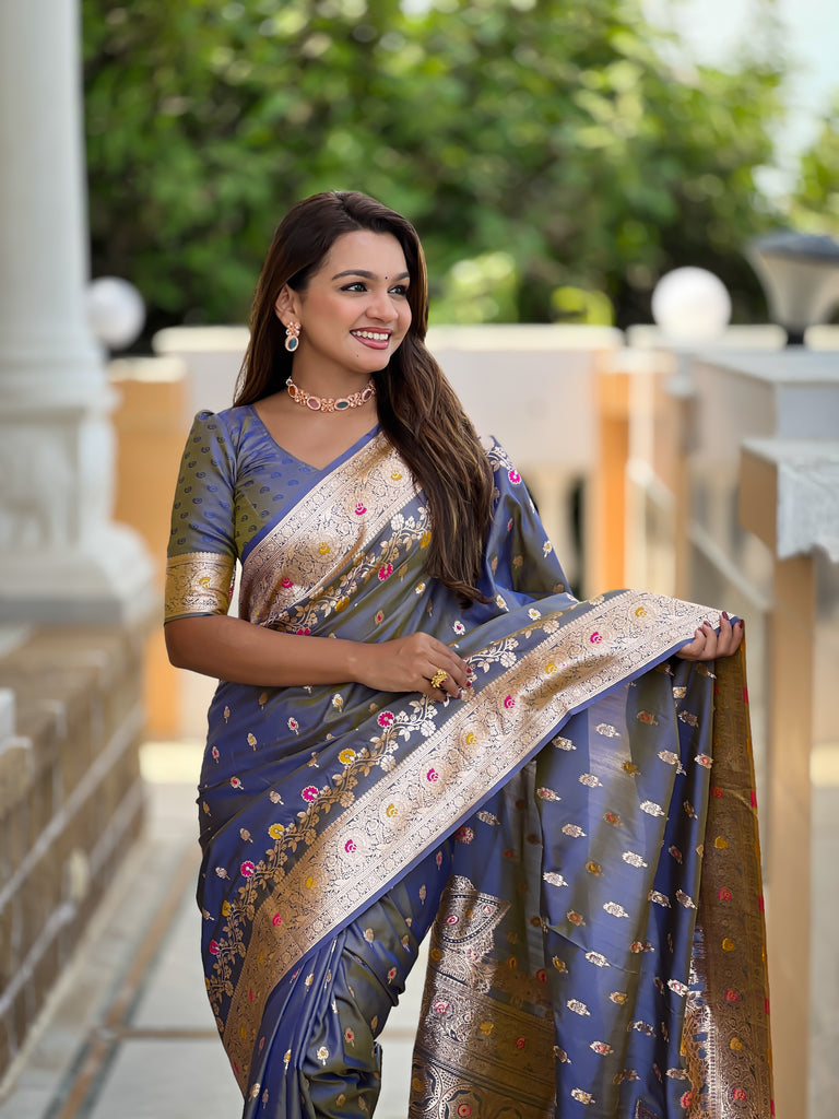 Grey Graceful Meena Banarasi Silk Saree With Blouse Piece