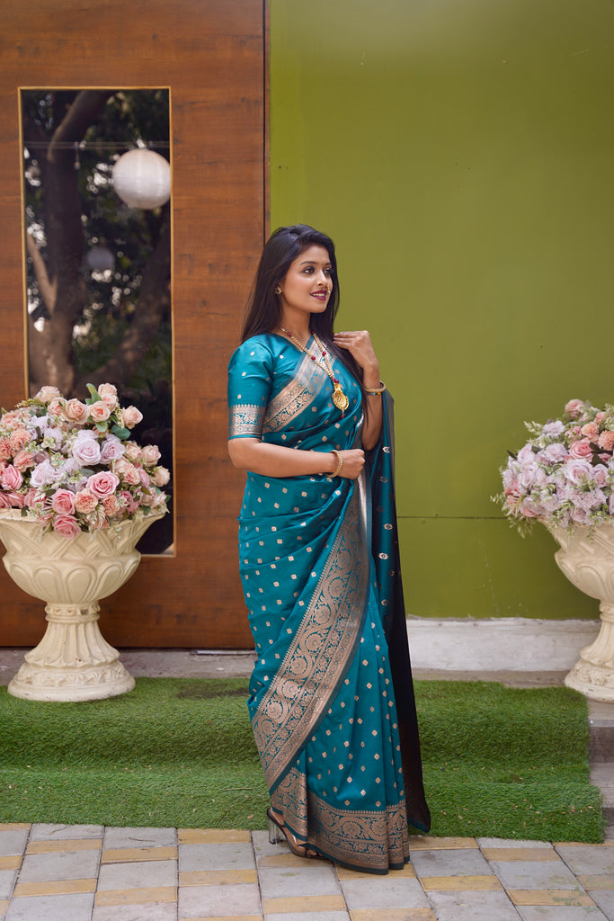 Rama Banarasi Silk Saree With Silk Blouse Piece