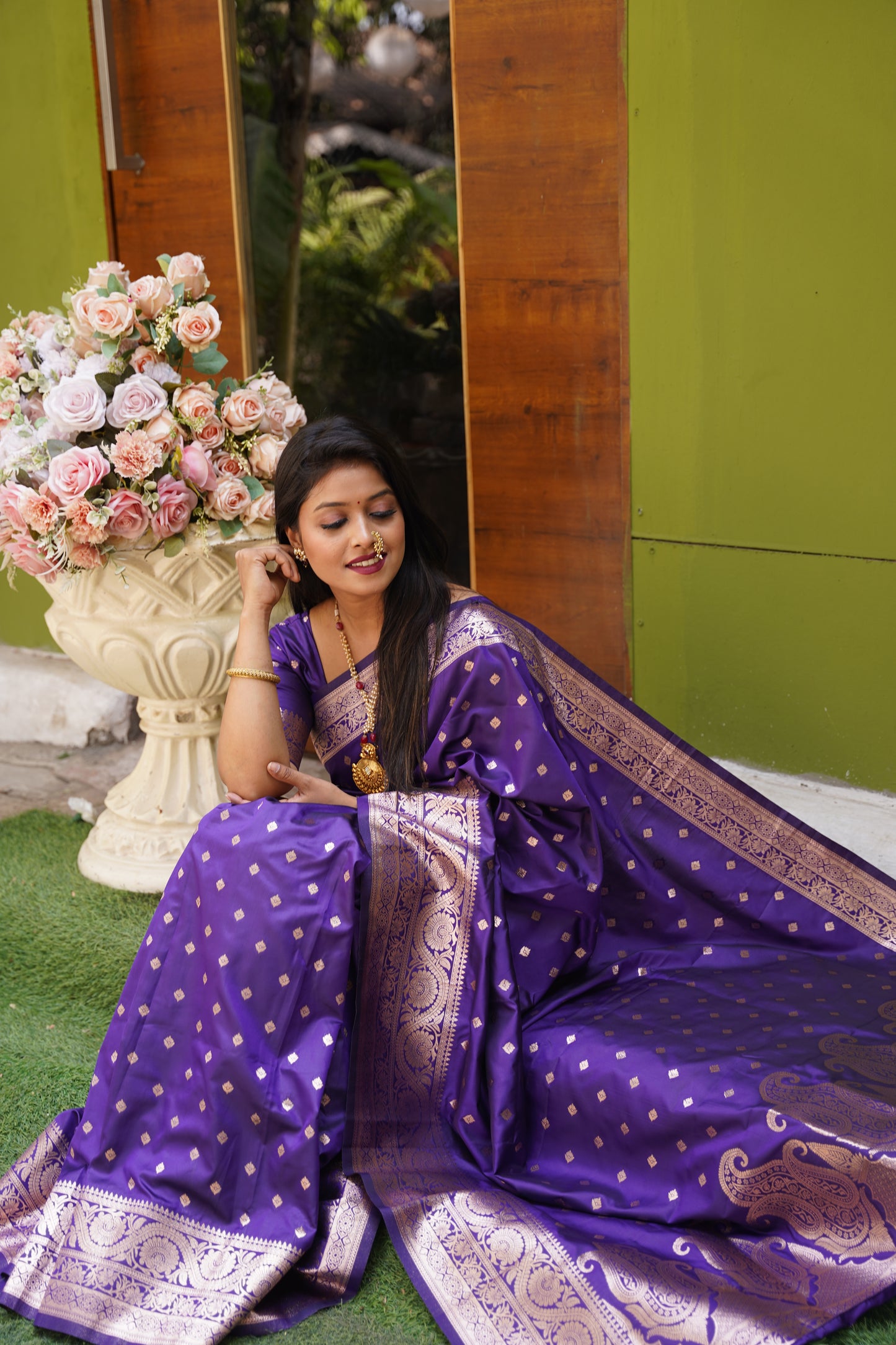 Purple Banarasi Silk Saree With Silk Blouse Piece
