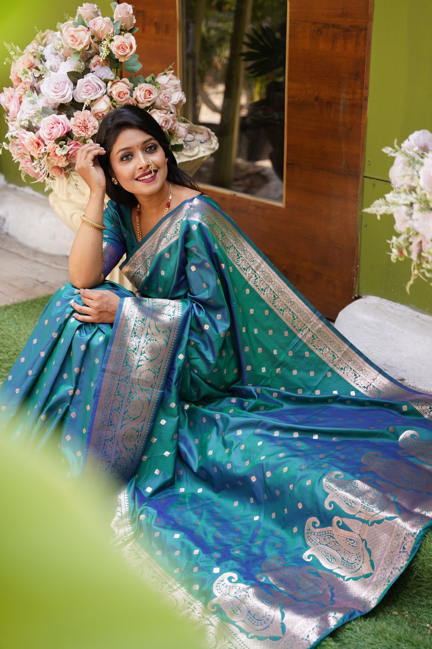 Rama Green Banarasi Silk Saree With Silk Blouse Piece