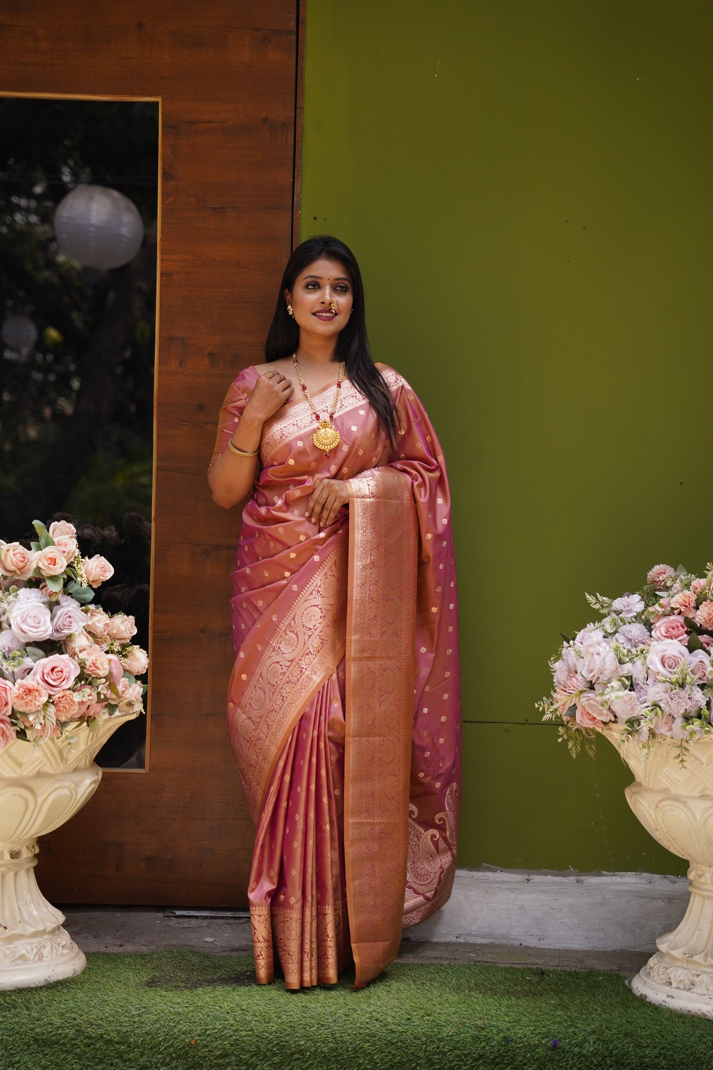 Peach Banarasi Silk Saree With Silk Blouse Piece
