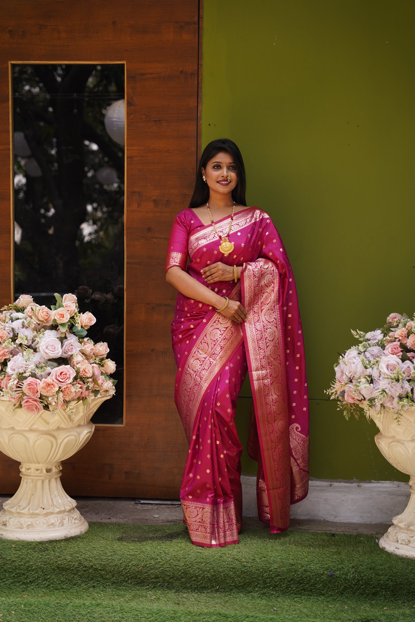 Pink Banarasi Silk Saree With Silk Blouse Piece