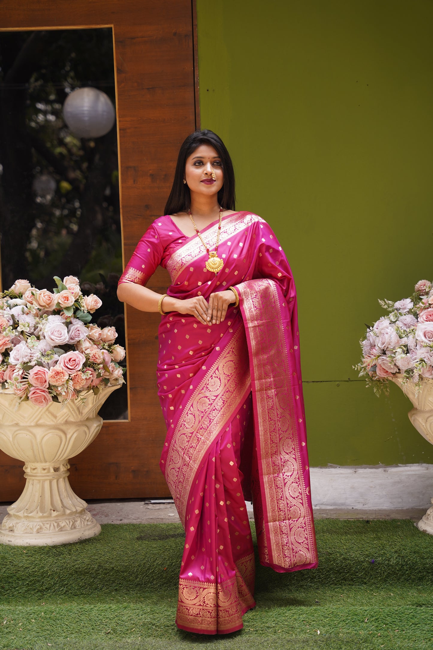 Pink Banarasi Silk Saree With Silk Blouse Piece