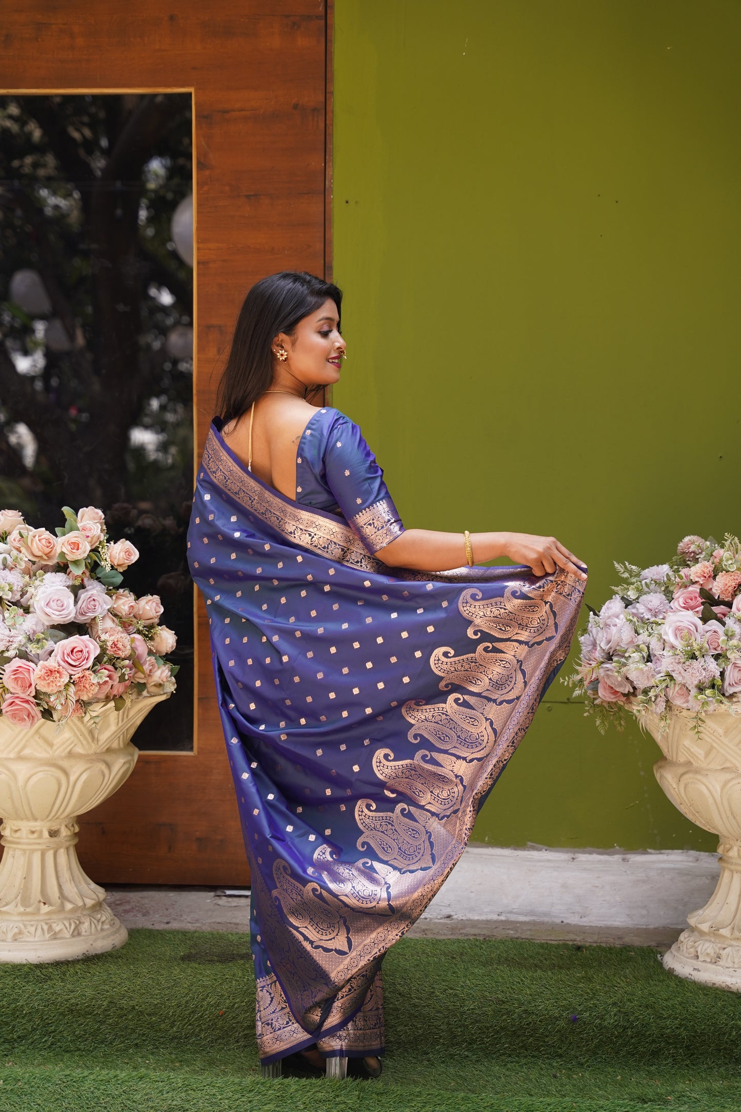 Navy Blue Banarasi Silk Saree With Silk Blouse Piece
