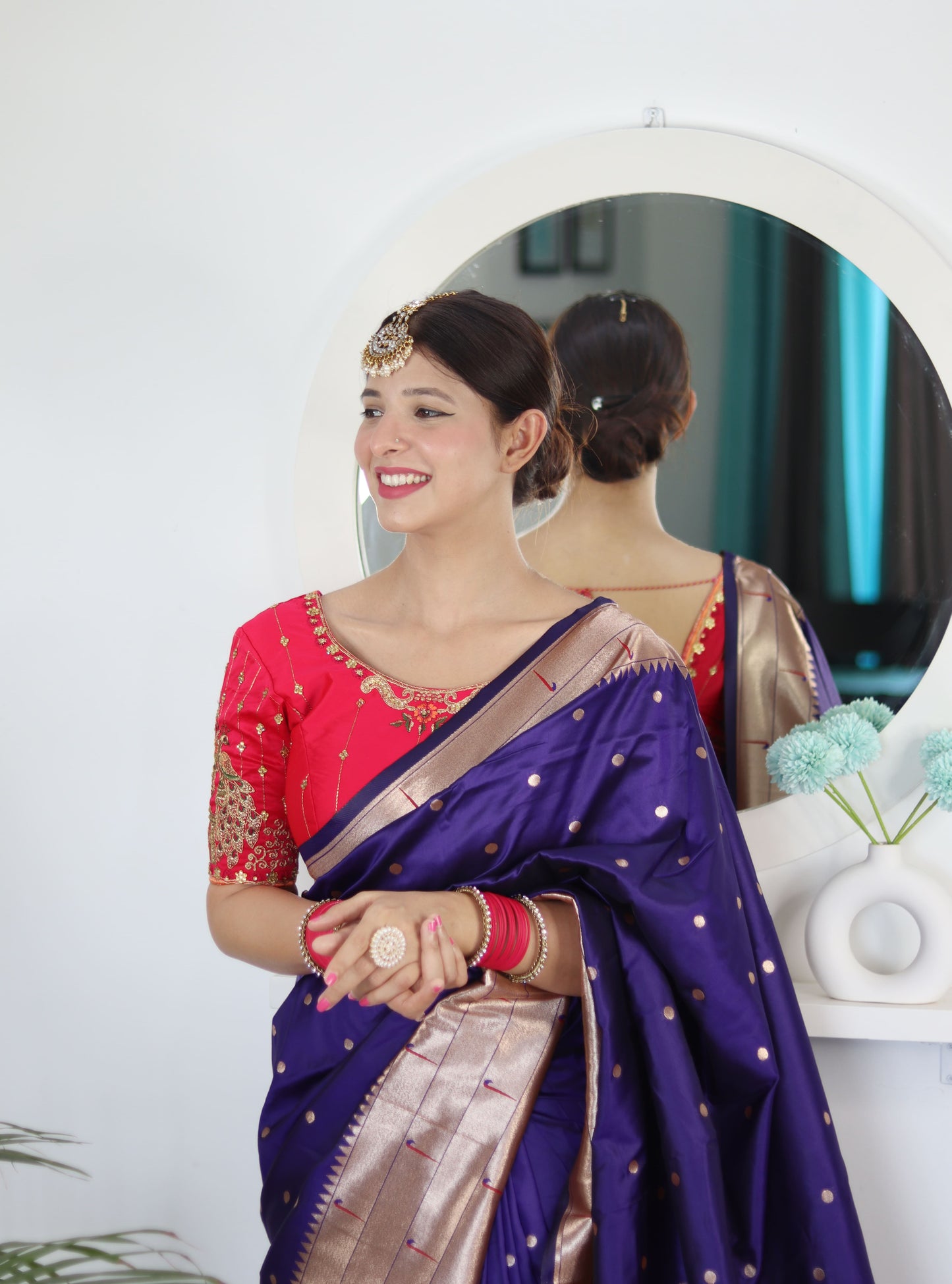 Navy Blue Royal Motif Pethani Silk Saree With Blouse Piece