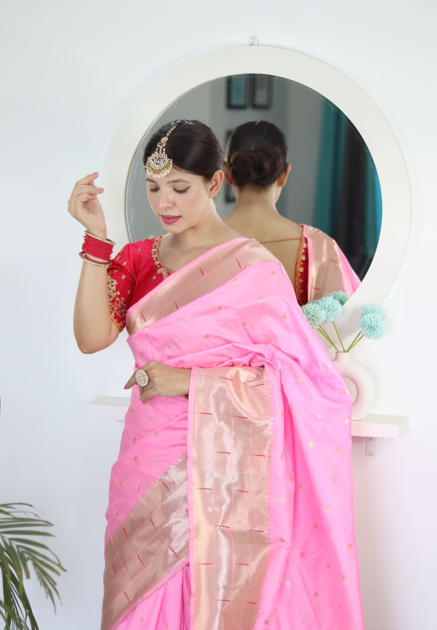 Light Pink Royal Motif Pethani Silk Saree With Blouse Piece