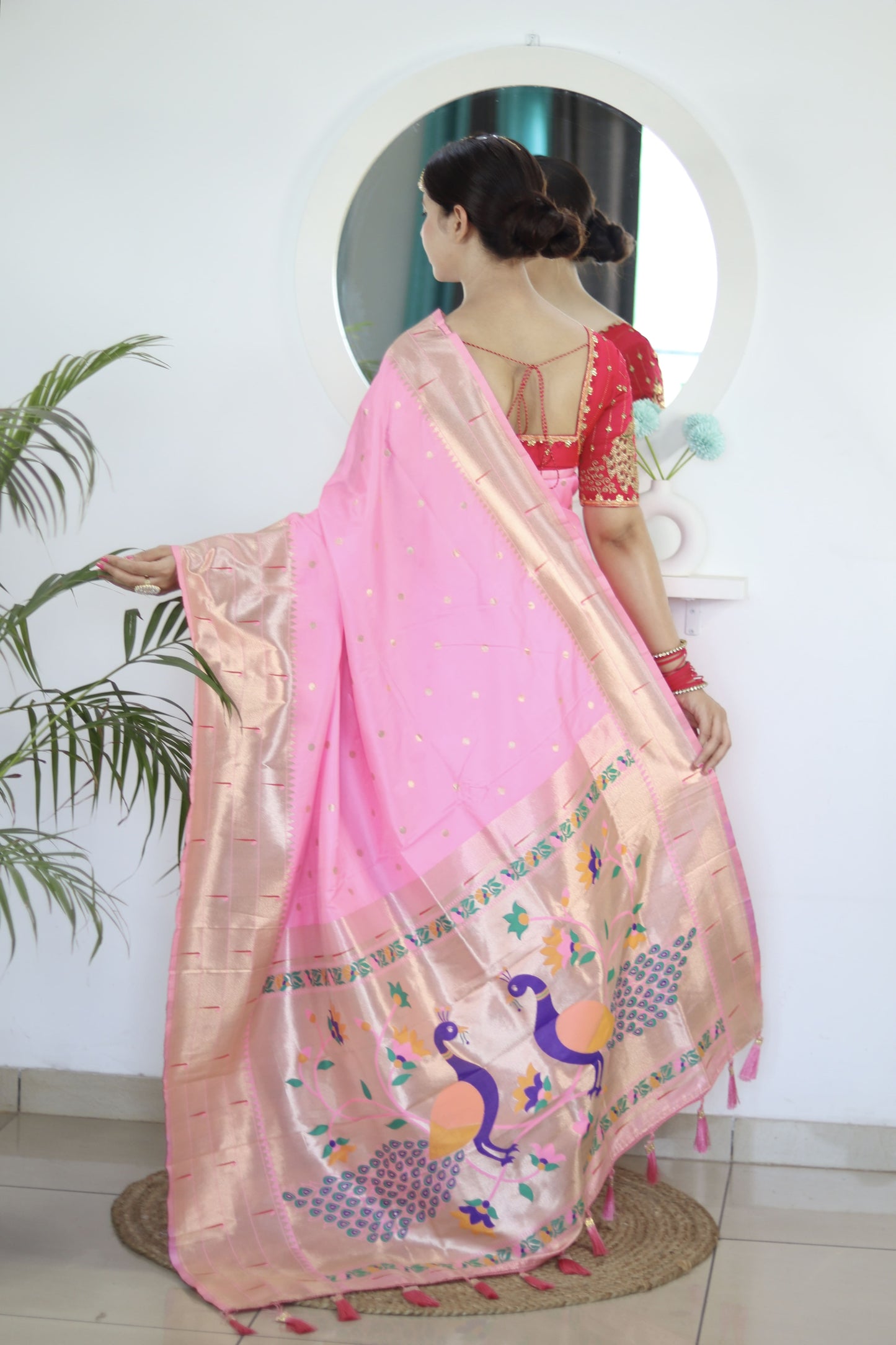 Light Pink Royal Motif Pethani Silk Saree With Blouse Piece