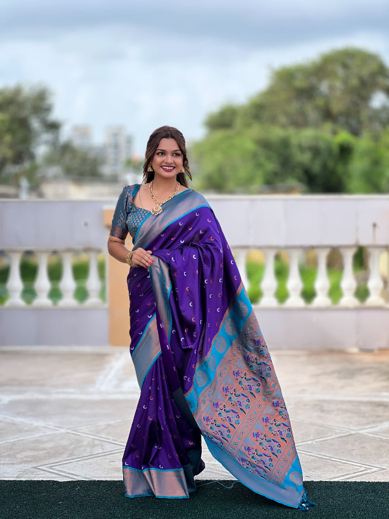 Navy Blue Chandrakore Traditional Paithani Soft Silk Saree With Blouse Piece