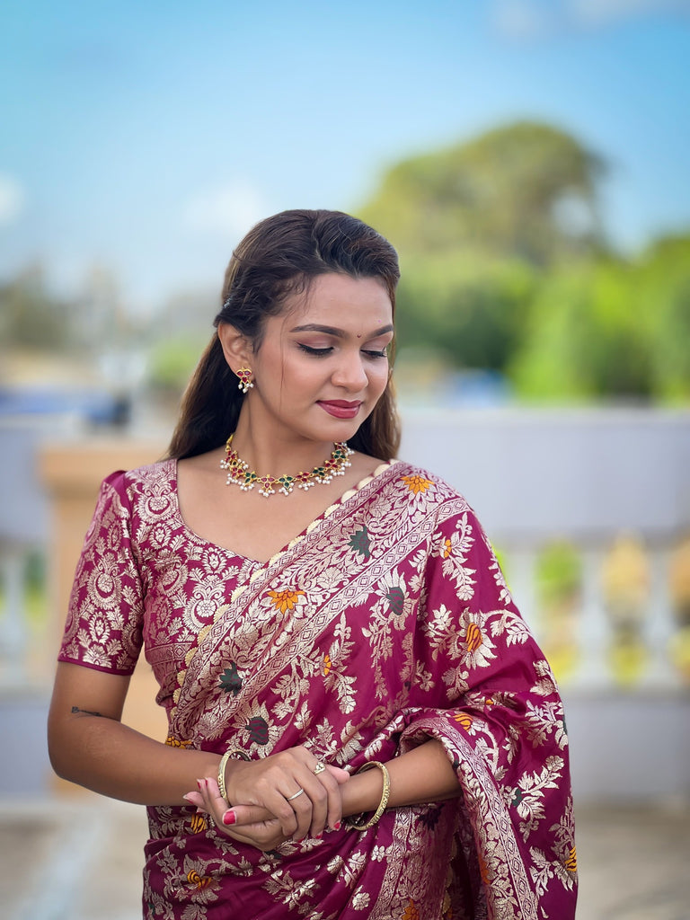 Heavy Flower Pure Dolla Silk Saree With Blouse Piece