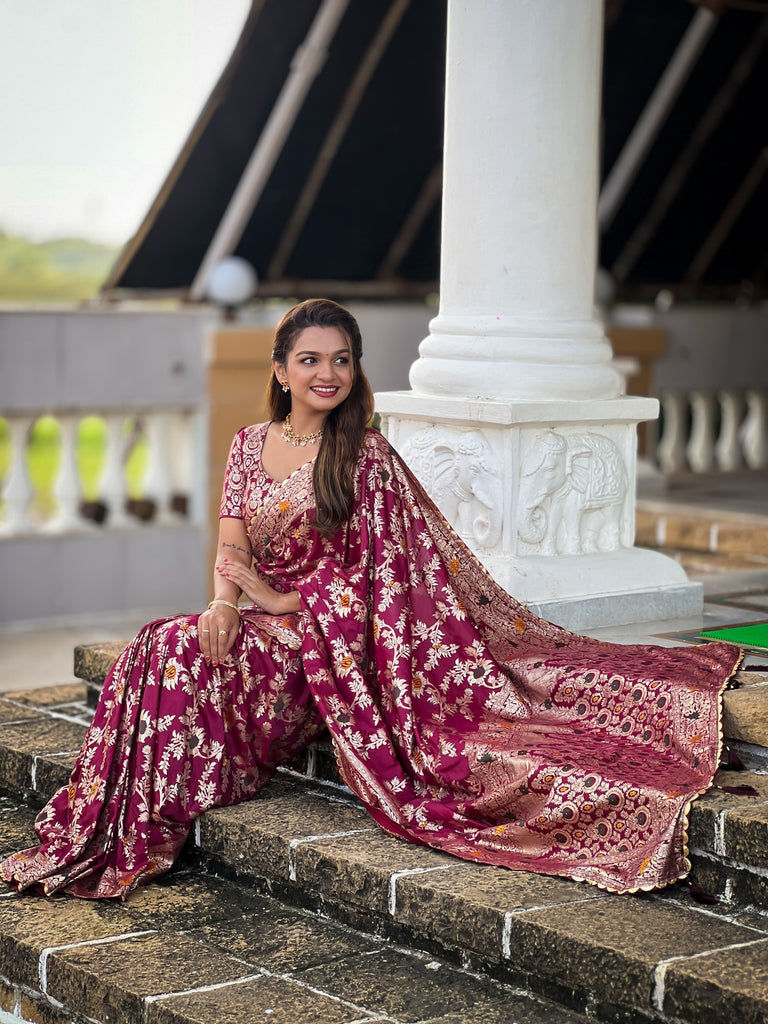 Heavy Flower Pure Dolla Silk Saree With Blouse Piece