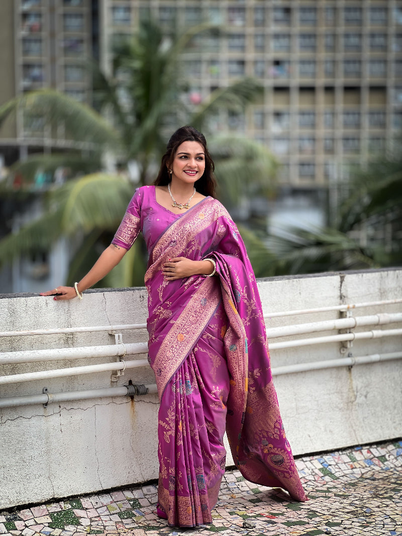Lavender Graceful Trending Banarasi Silk Saree With Blouse Piece