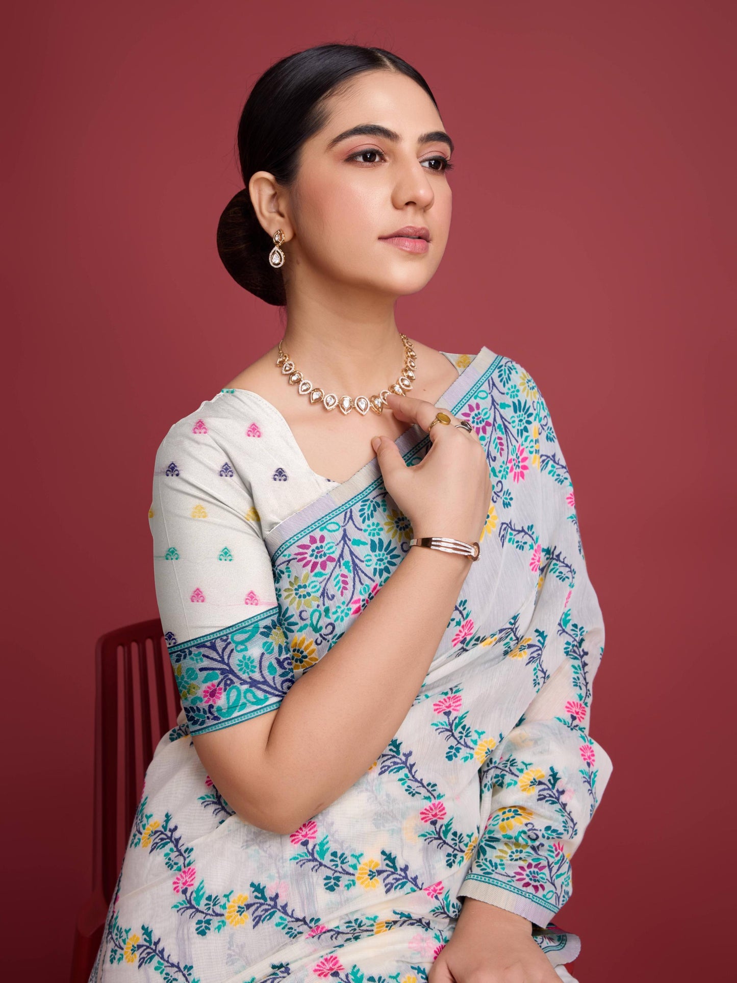 Handloom Traditional White & Green Pure Cotton Jamdani Saree