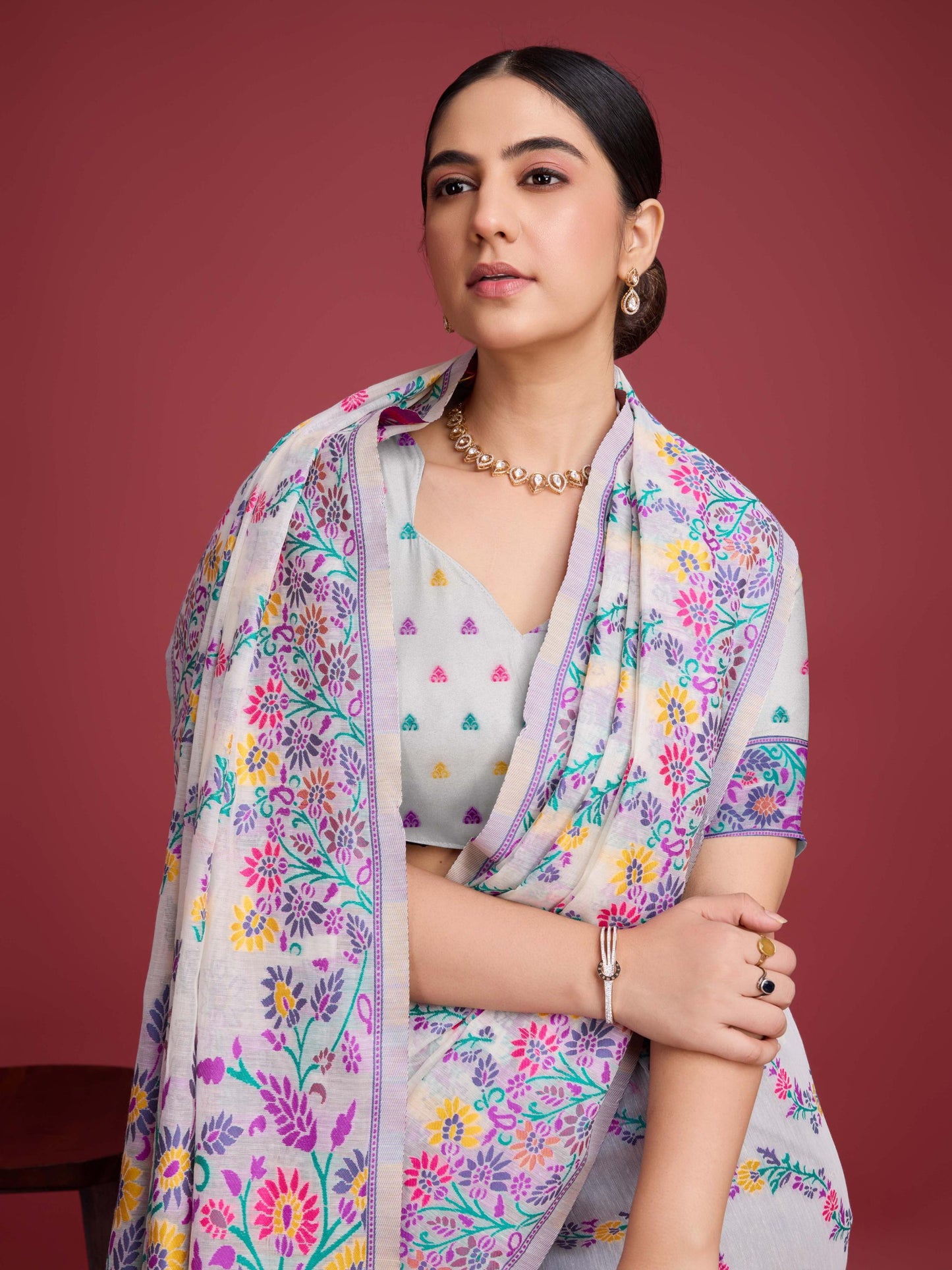 Handloom Traditional White & Purple Pure Cotton Jamdani Saree