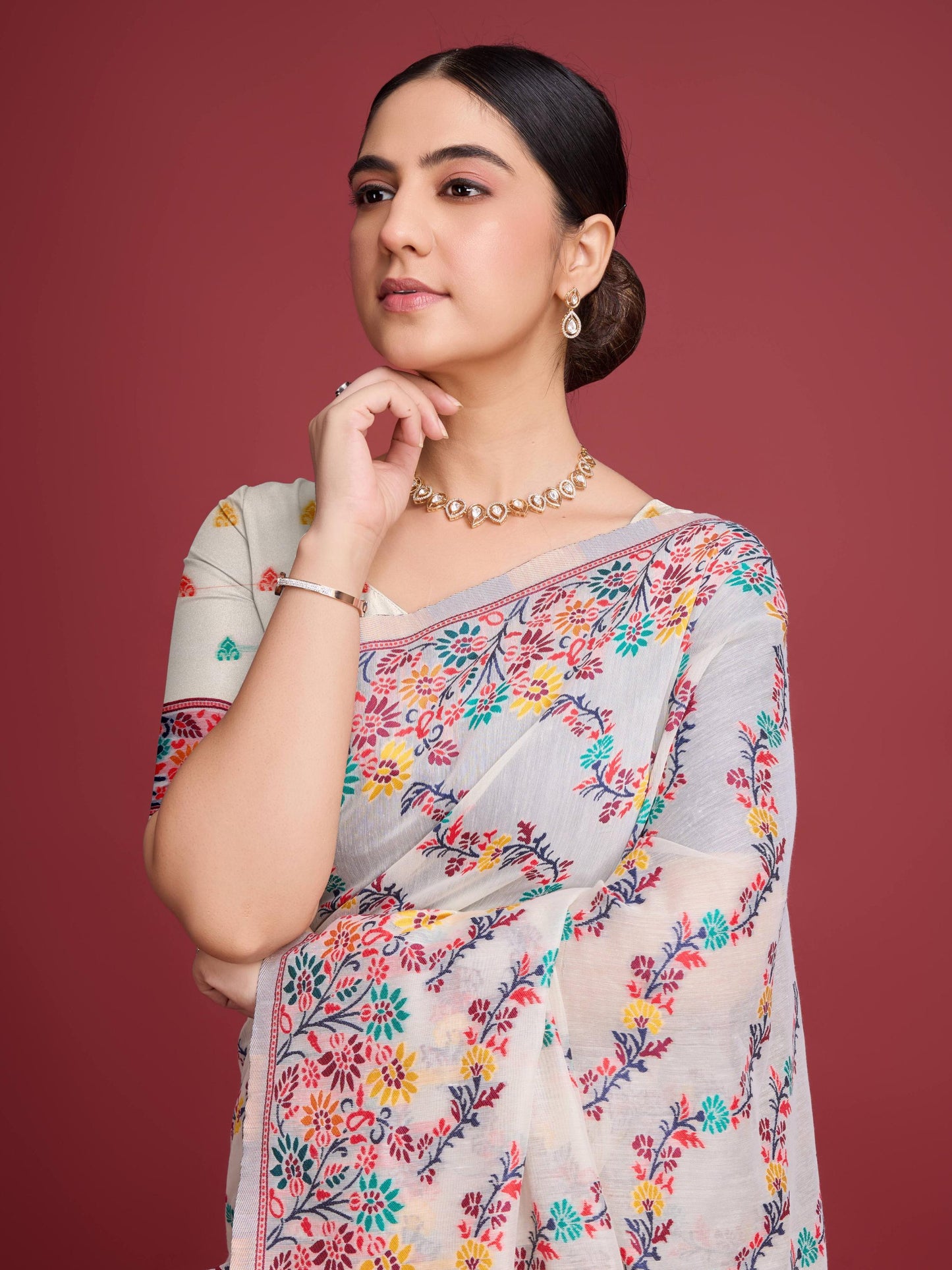 Handloom Traditional White & Red Pure Cotton Jamdani Saree