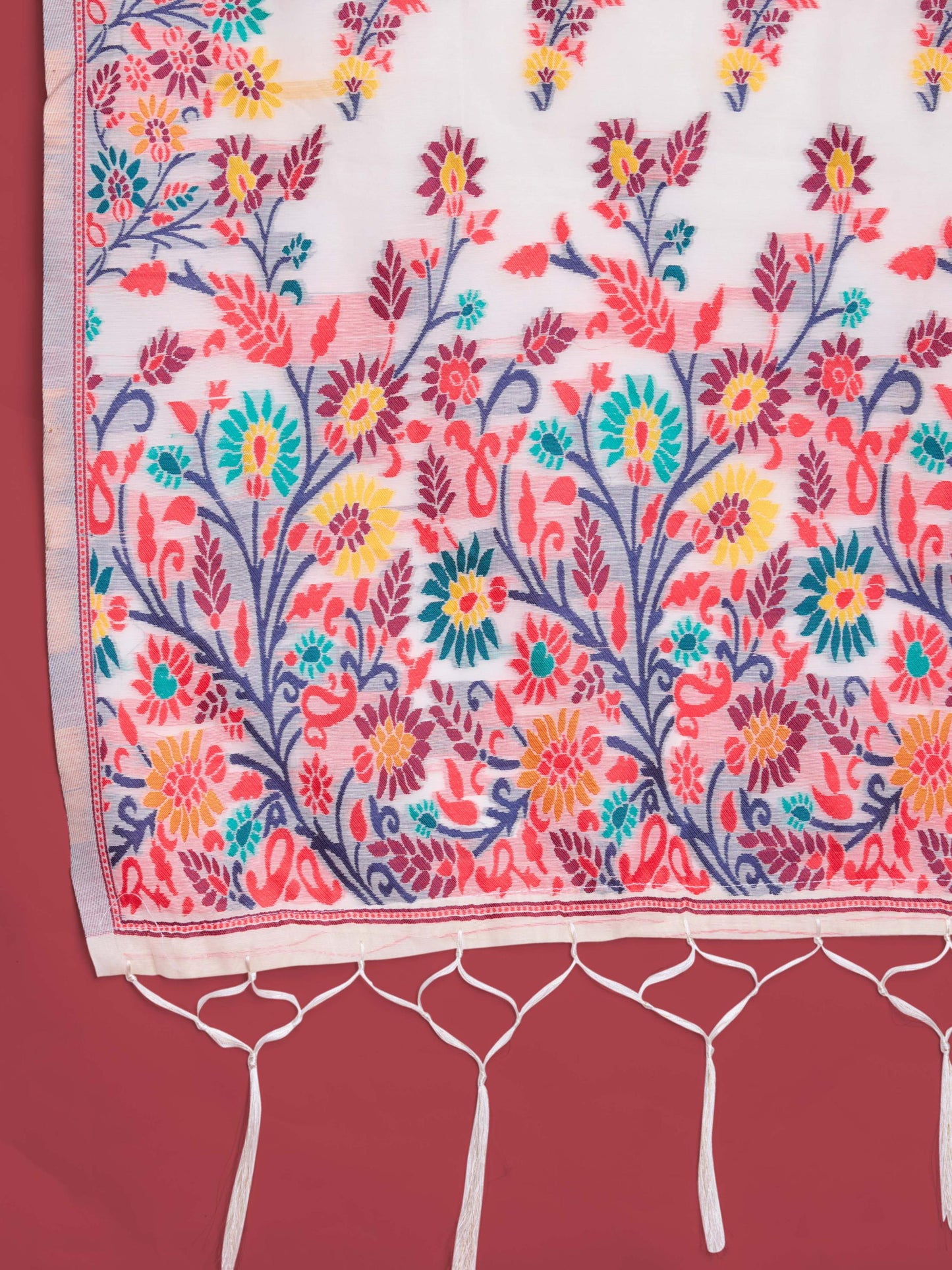 Handloom Traditional White & Red Pure Cotton Jamdani Saree