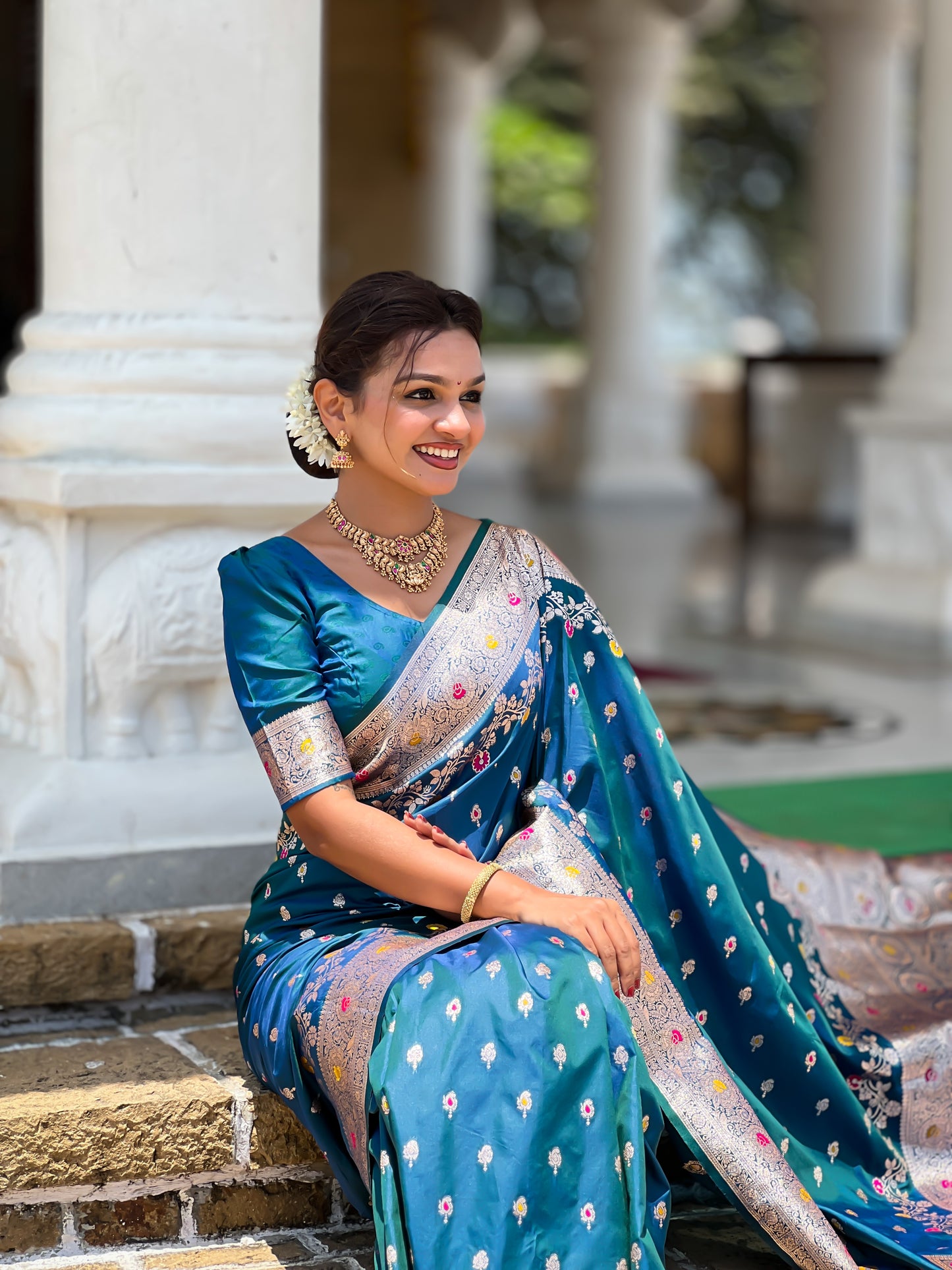 Morpinch Graceful Meena Banarasi Silk Saree With Blouse Piece