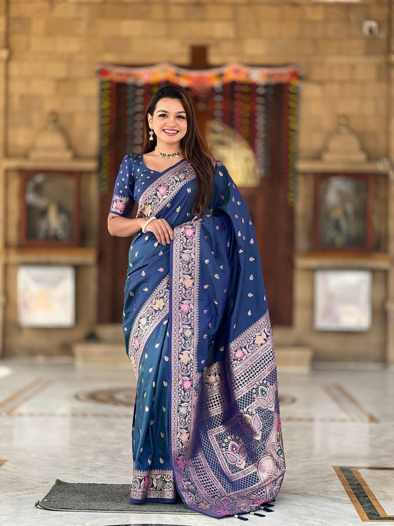 Morpinch  Zari Weaving Banarasi Saree With Blouse Piece