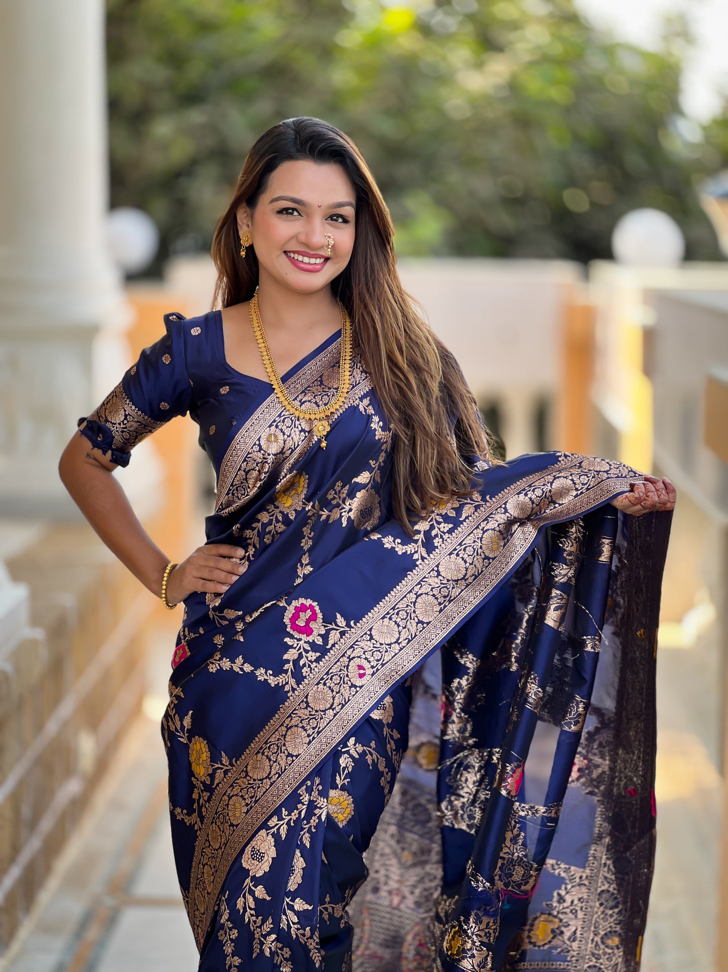 Navy Blue Graceful Trending Banarasi Silk Saree With Blouse Piece