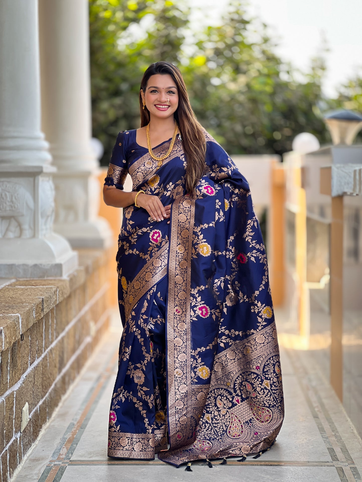Navy Blue Graceful Trending Banarasi Silk Saree With Blouse Piece