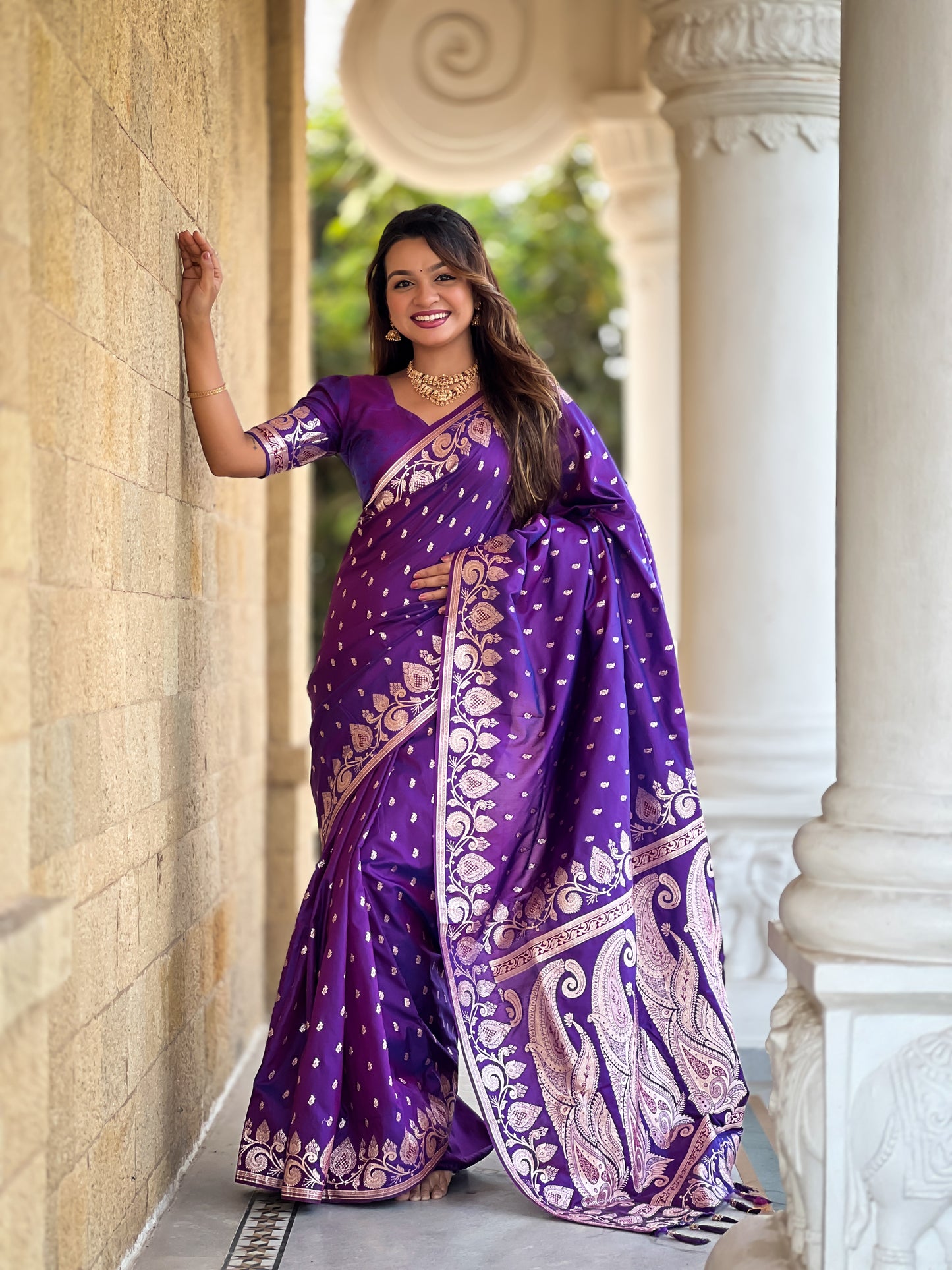 Purple Unique Meena Banarasi Silk Saree With Blouse Piece