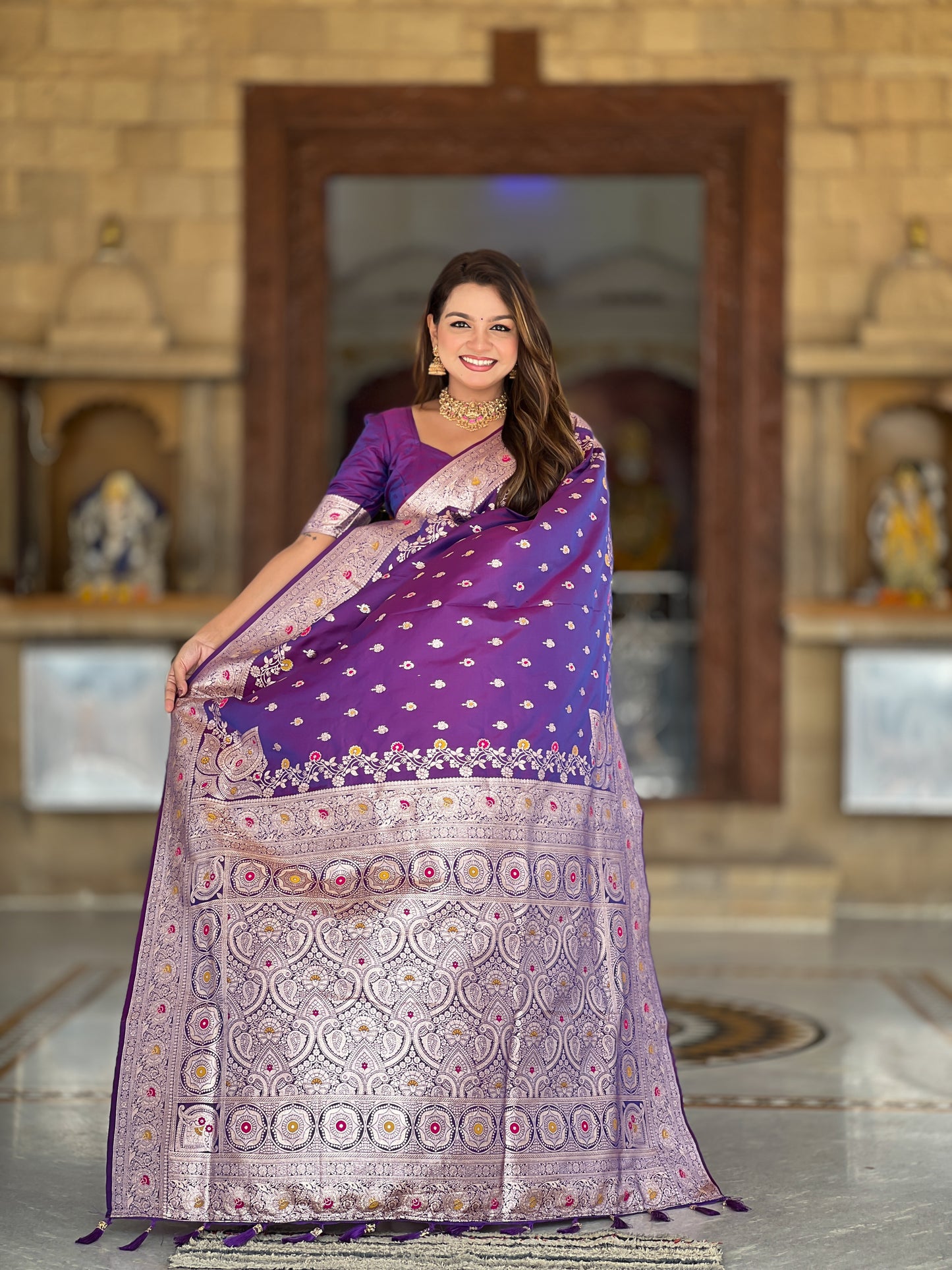 Purple Graceful Meena Banarasi Silk Saree With Blouse Piece