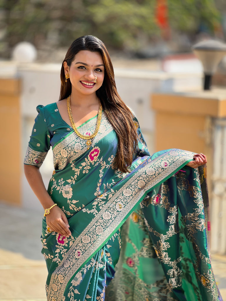 Rama Graceful Trending Banarasi Silk Saree With Blouse Piece