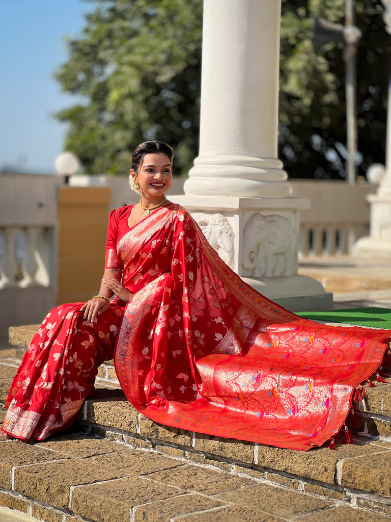 Red Meenakari Banarasi Silk Saree With Silk Blouse Piece