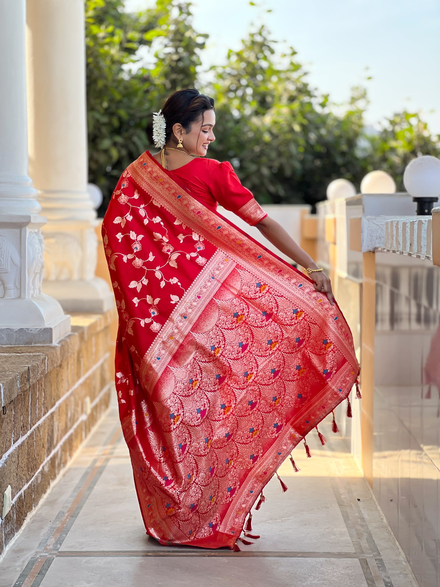 Red Meenakari Banarasi Silk Saree With Silk Blouse Piece